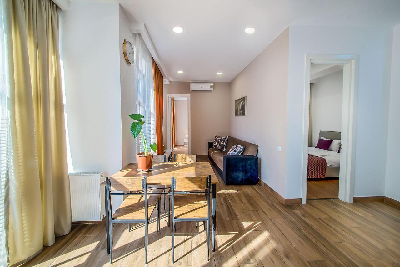 Bfg Suites Apartments Тбілісі Екстер'єр фото